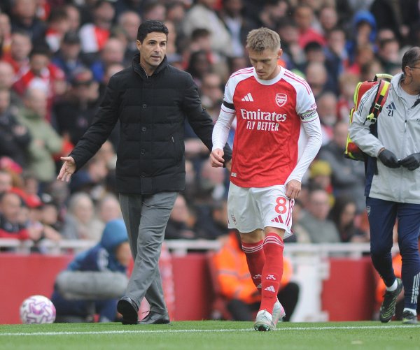 He played with injury for 10 more minutes before leaving the field! Guardian: Odegaard is expected to be injured for six weeks and miss seven games