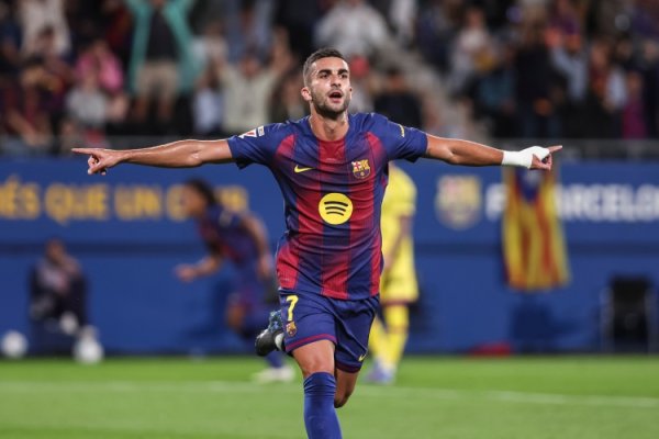 Phelan s career milestone of 100 goals! Barcelona 51 goals, Manchester City 16 goals, Valencia 10 goals, Spain 23 goals